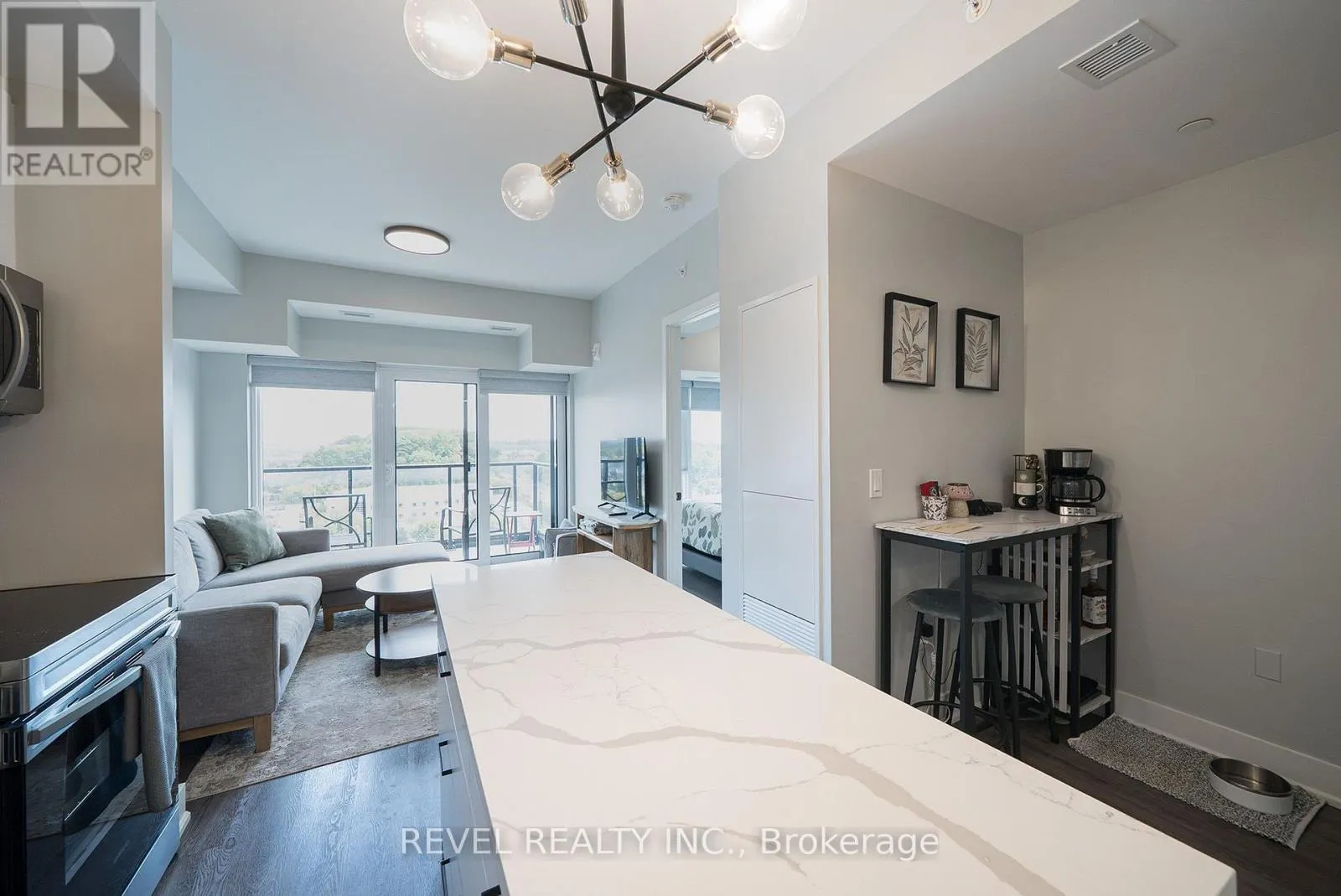 1024 - 575 CONKLIN ROAD