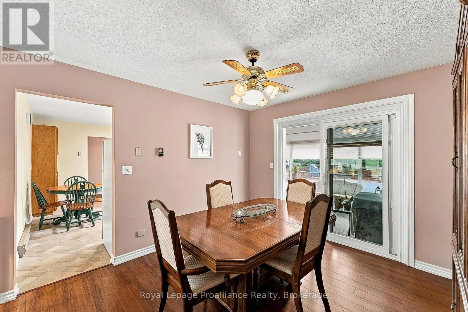 167 DUNDAS STREET
