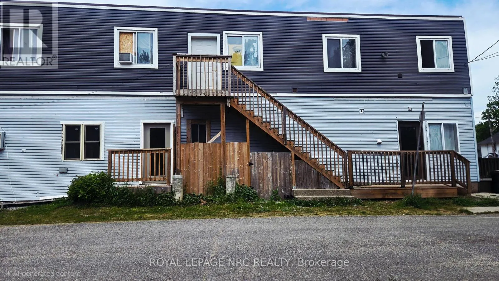 #4 - 74 QUEENS CIRCLE ##4