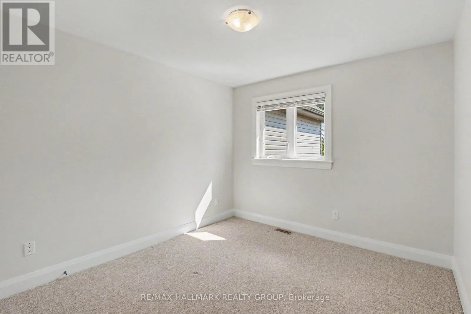 52 PORTER STREET