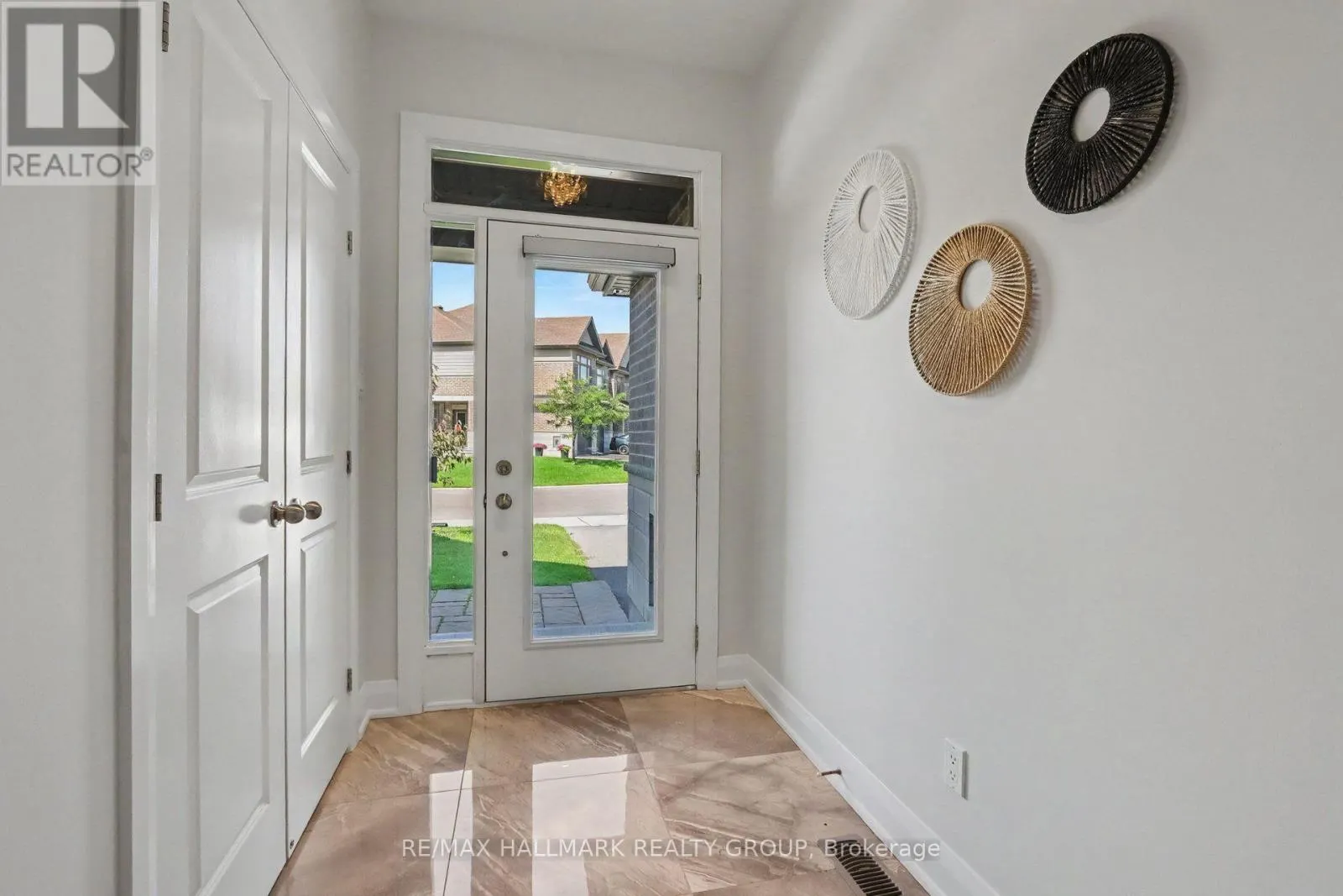 52 PORTER STREET