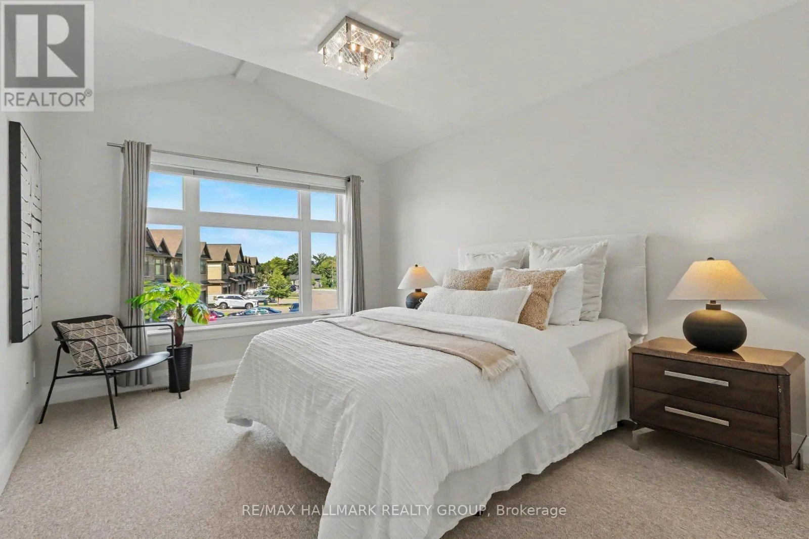52 PORTER STREET