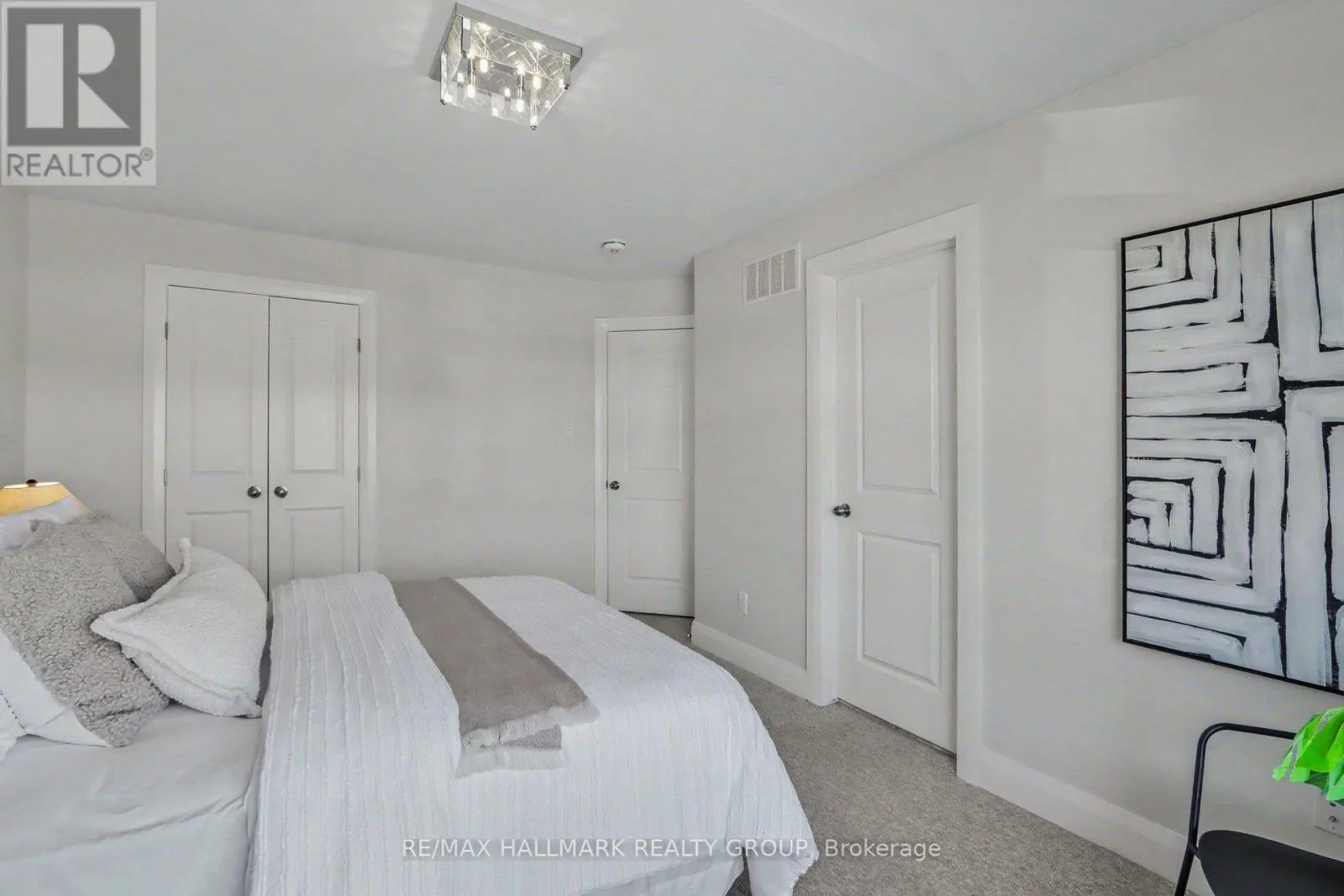 52 PORTER STREET