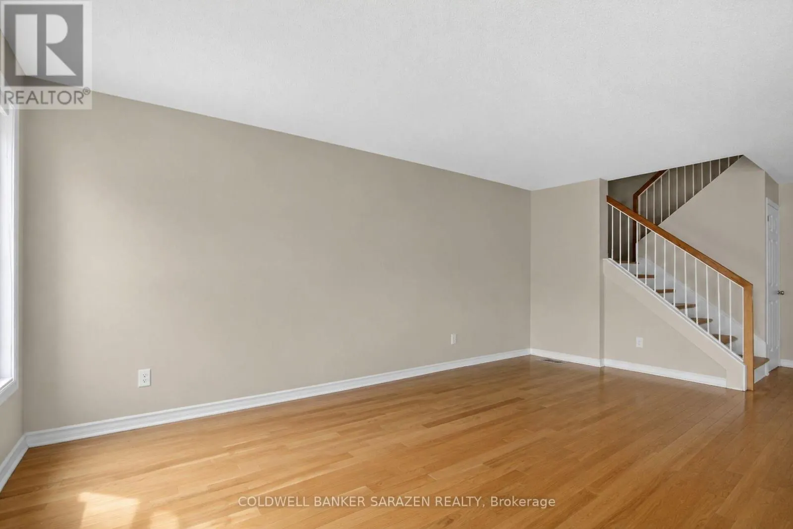 7 BARNSTONE DRIVE