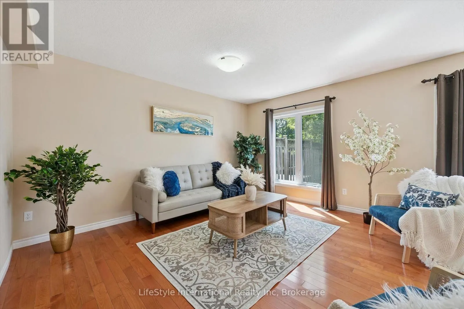 47 HASLER CRESCENT