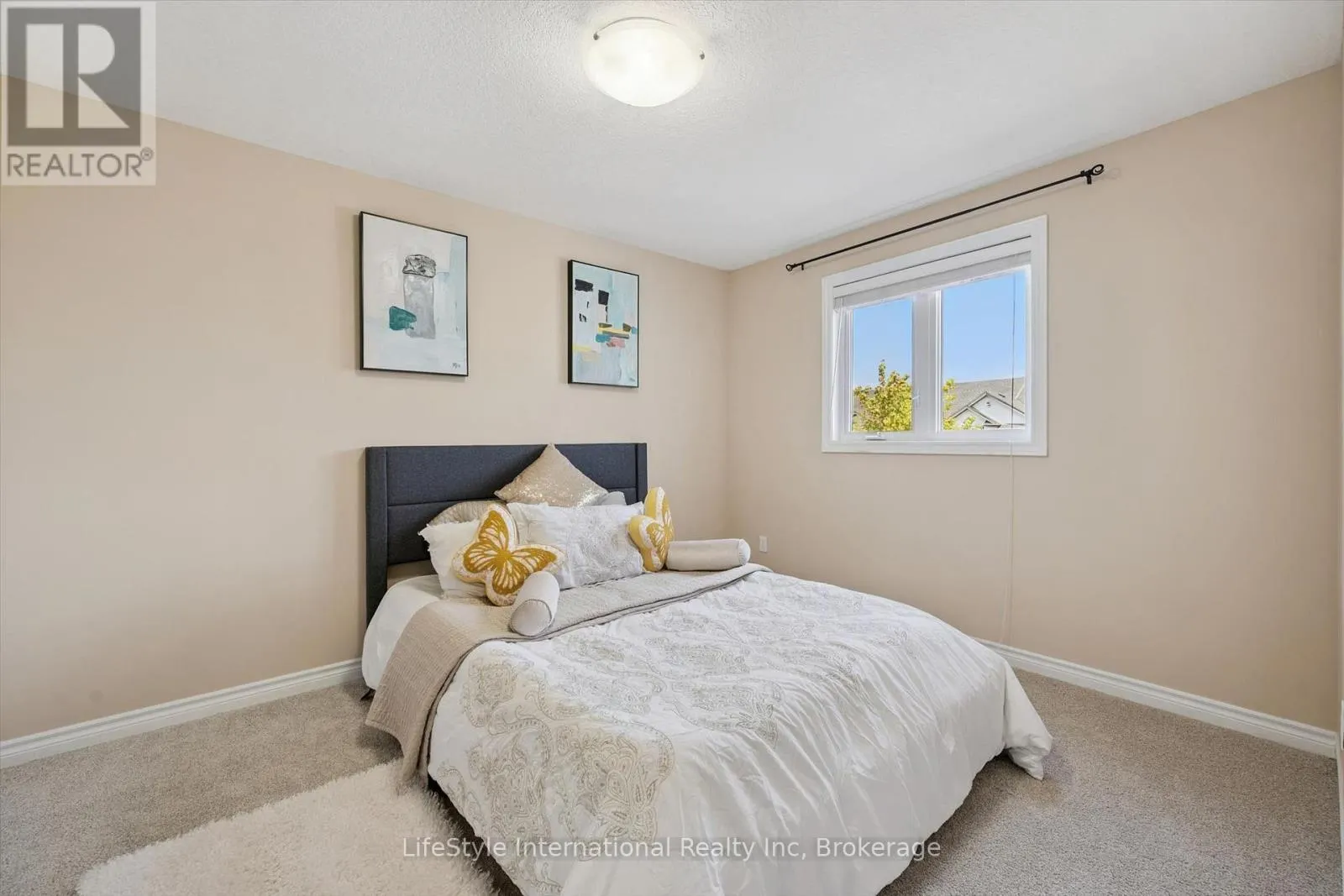 47 HASLER CRESCENT