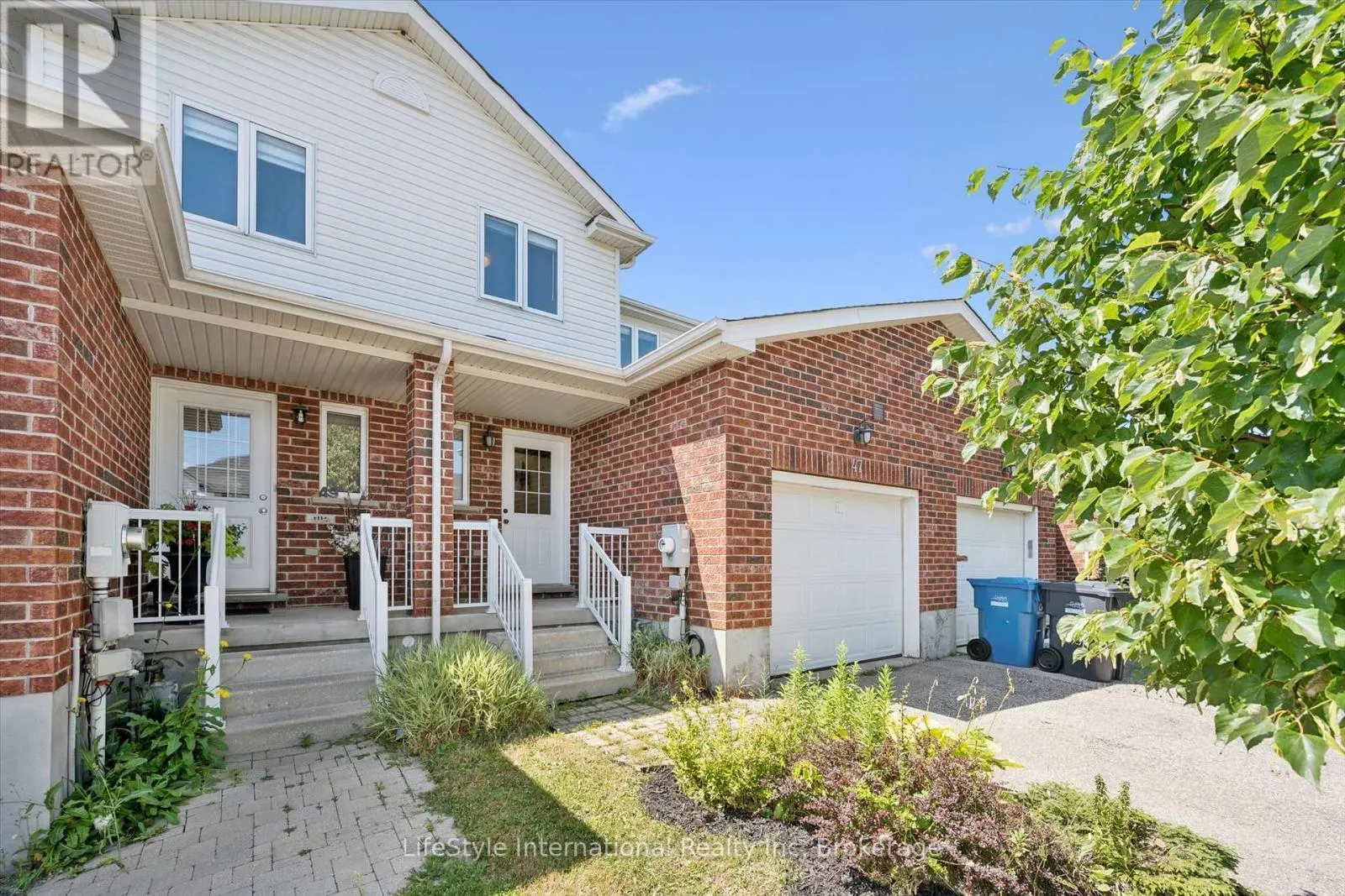 47 HASLER CRESCENT