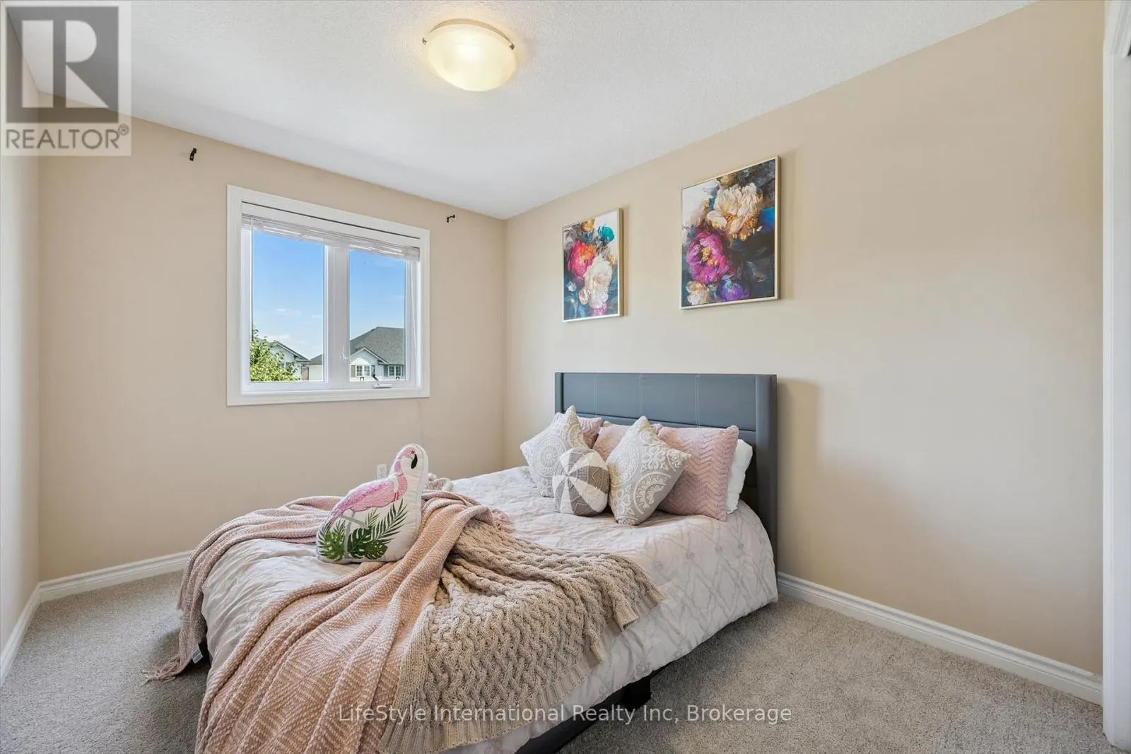 47 HASLER CRESCENT