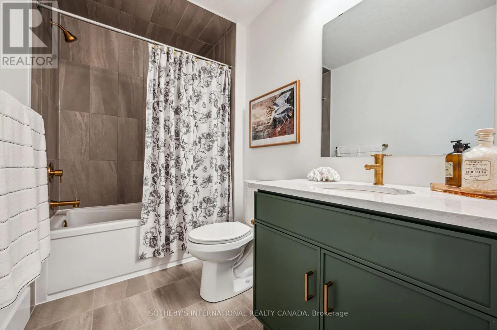 612 ANTON CRESCENT