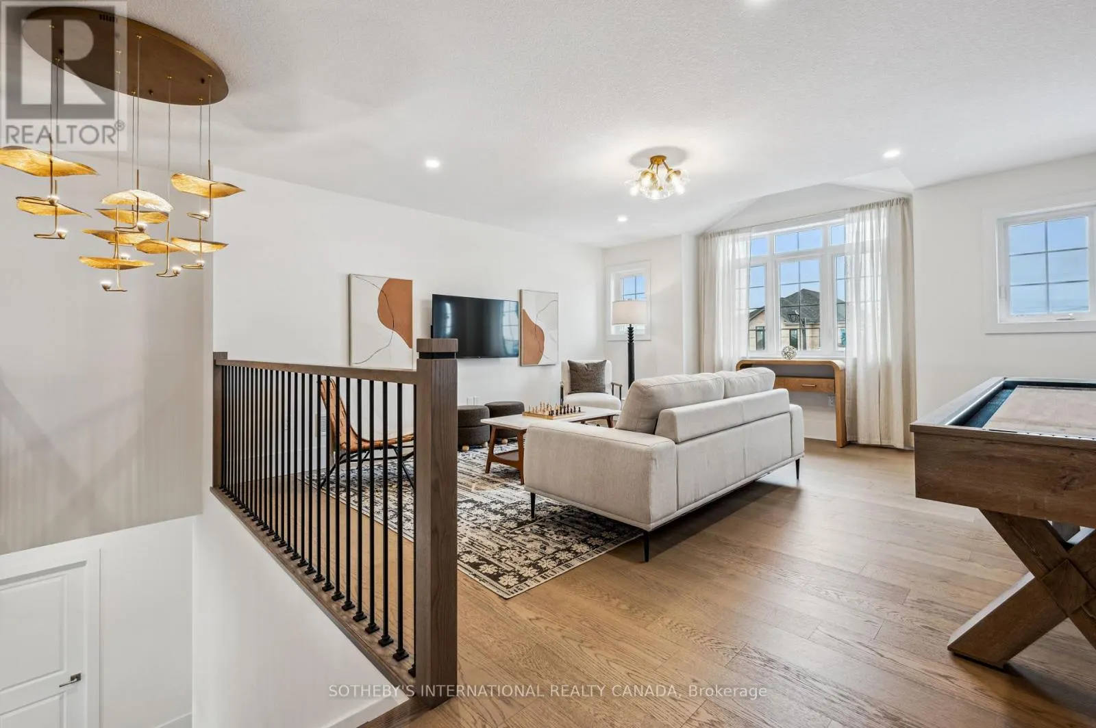 612 ANTON CRESCENT