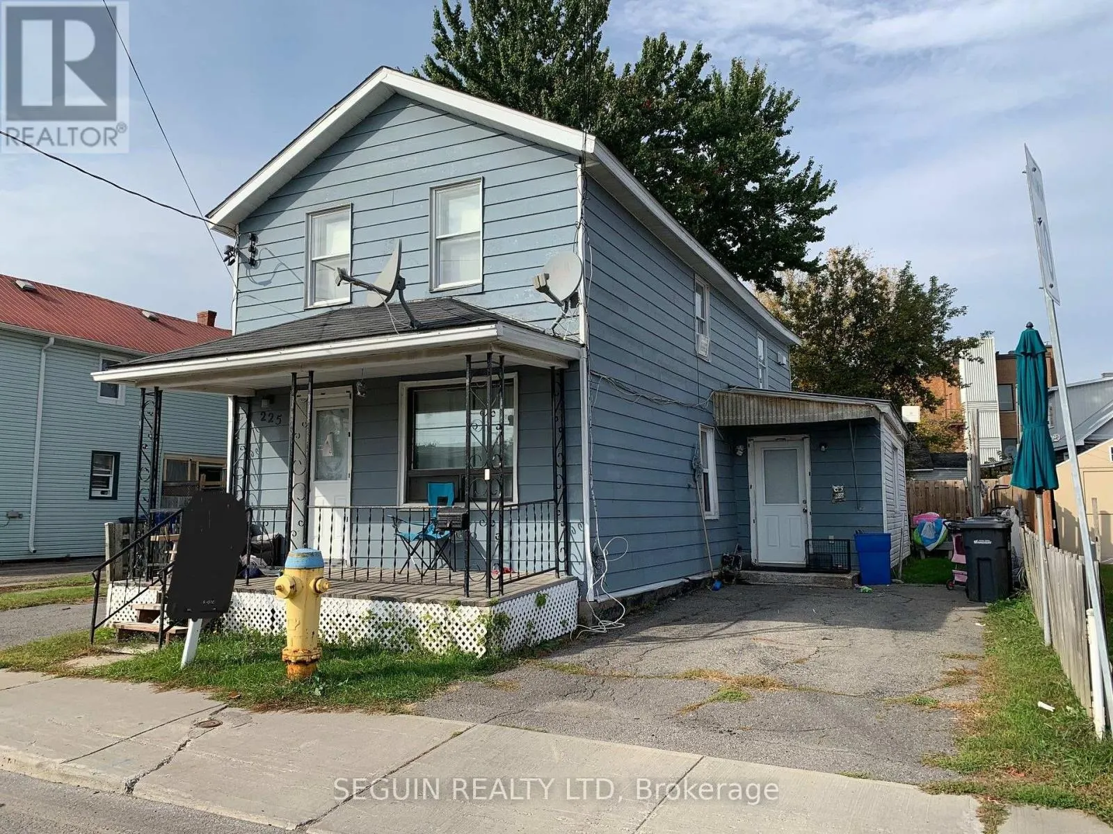 223-225 HIGGINSON STREET