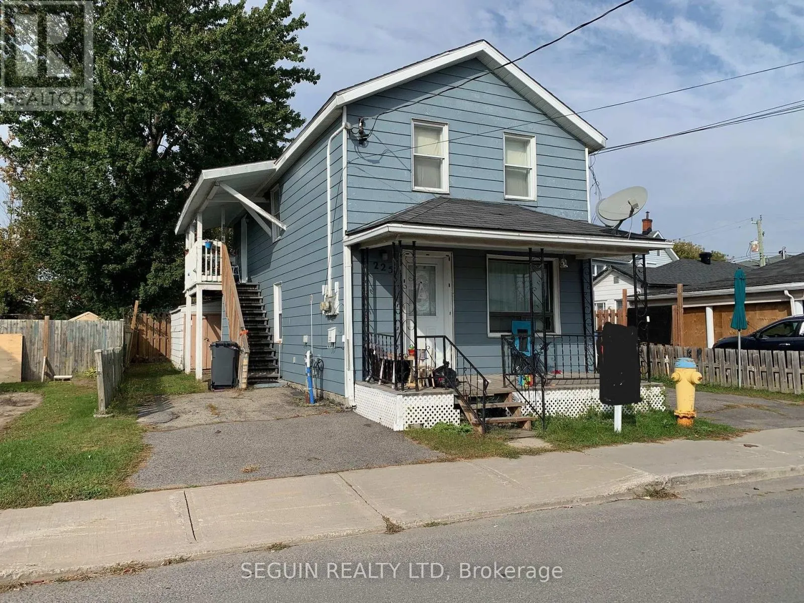 223-225 HIGGINSON STREET