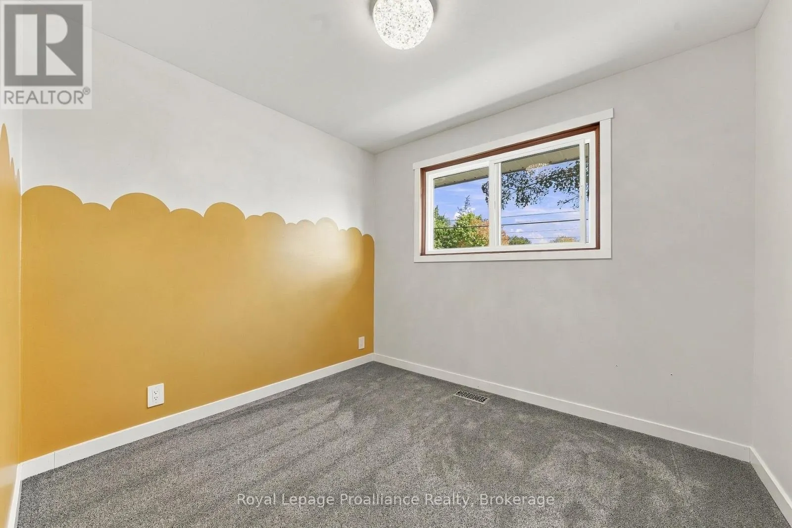619 ASHLEY STREET