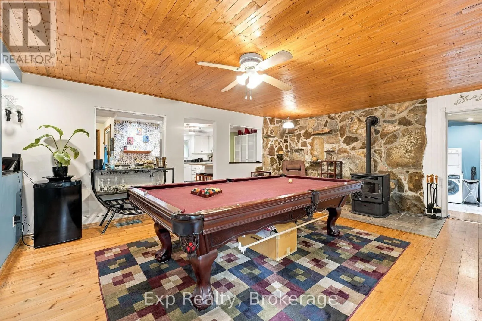 587 SCUTTLEHOLE ROAD