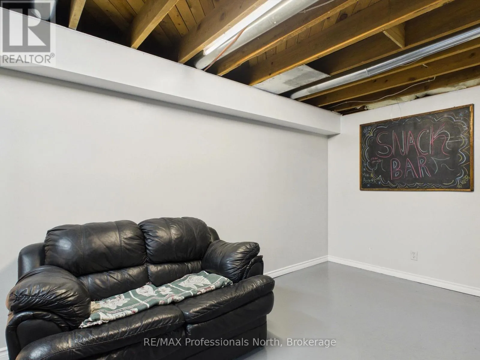 4226 ASPDIN ROAD