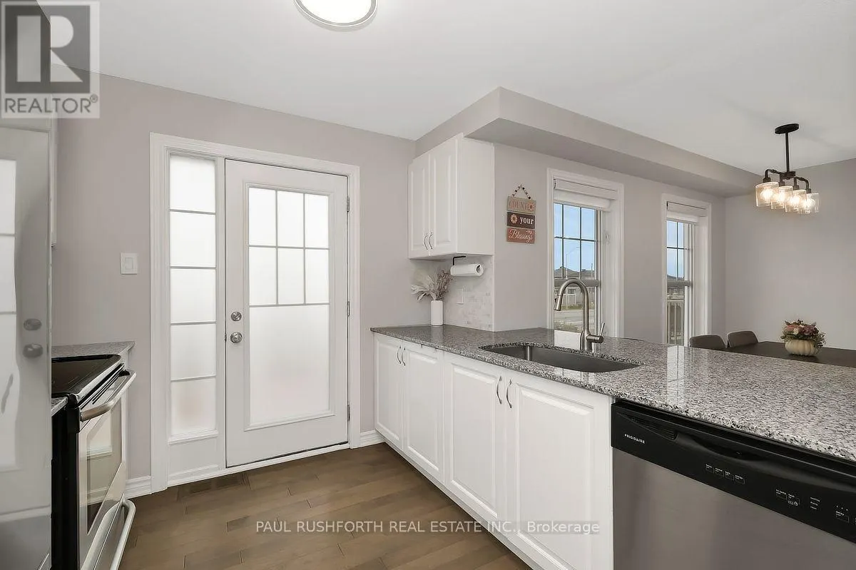 375 SWEETFERN CRESCENT