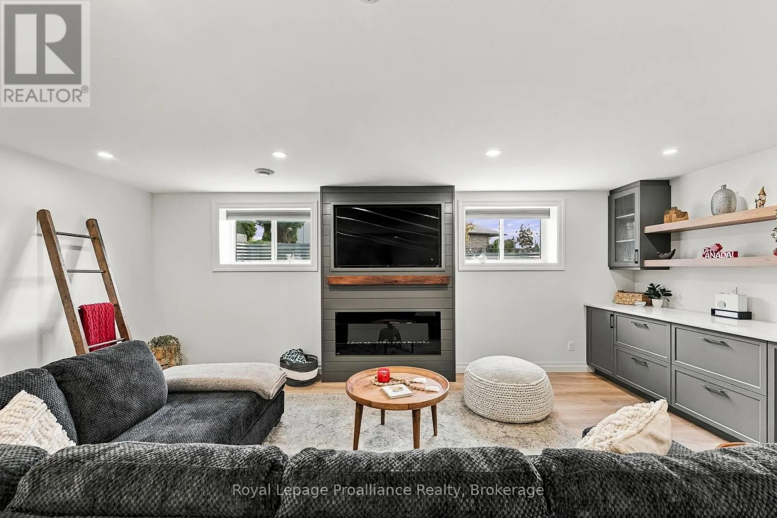 31 AMBROSIA TERRACE
