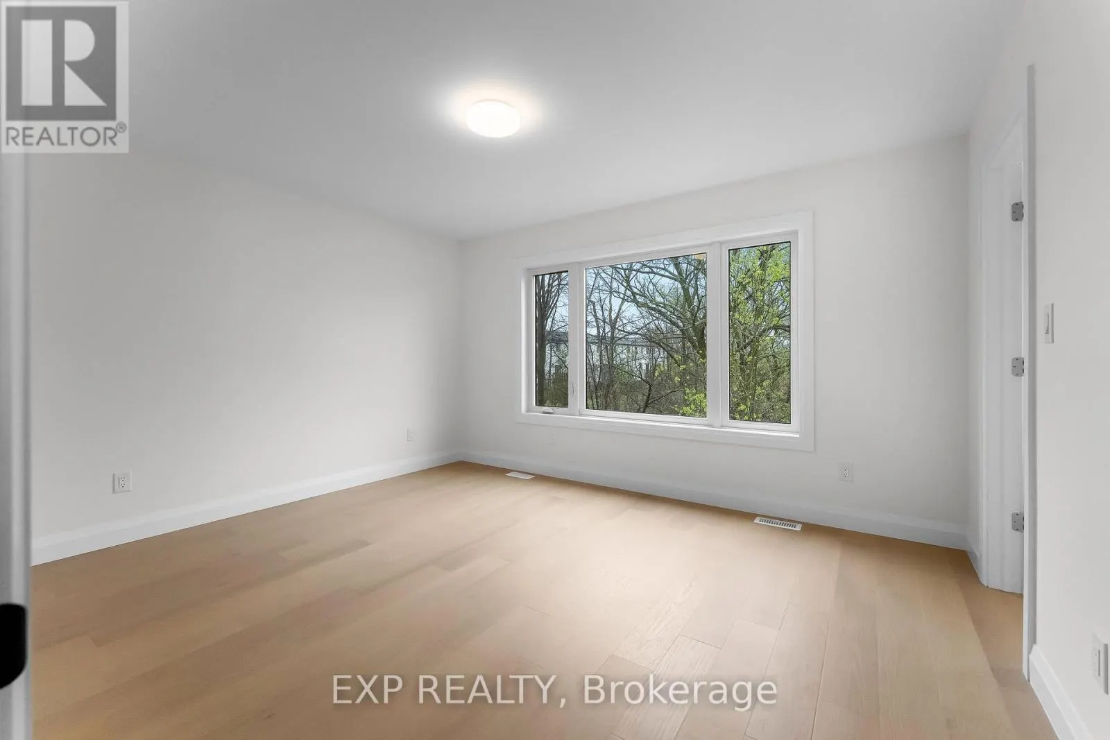 1 - 4271 FIFTH AVENUE #1