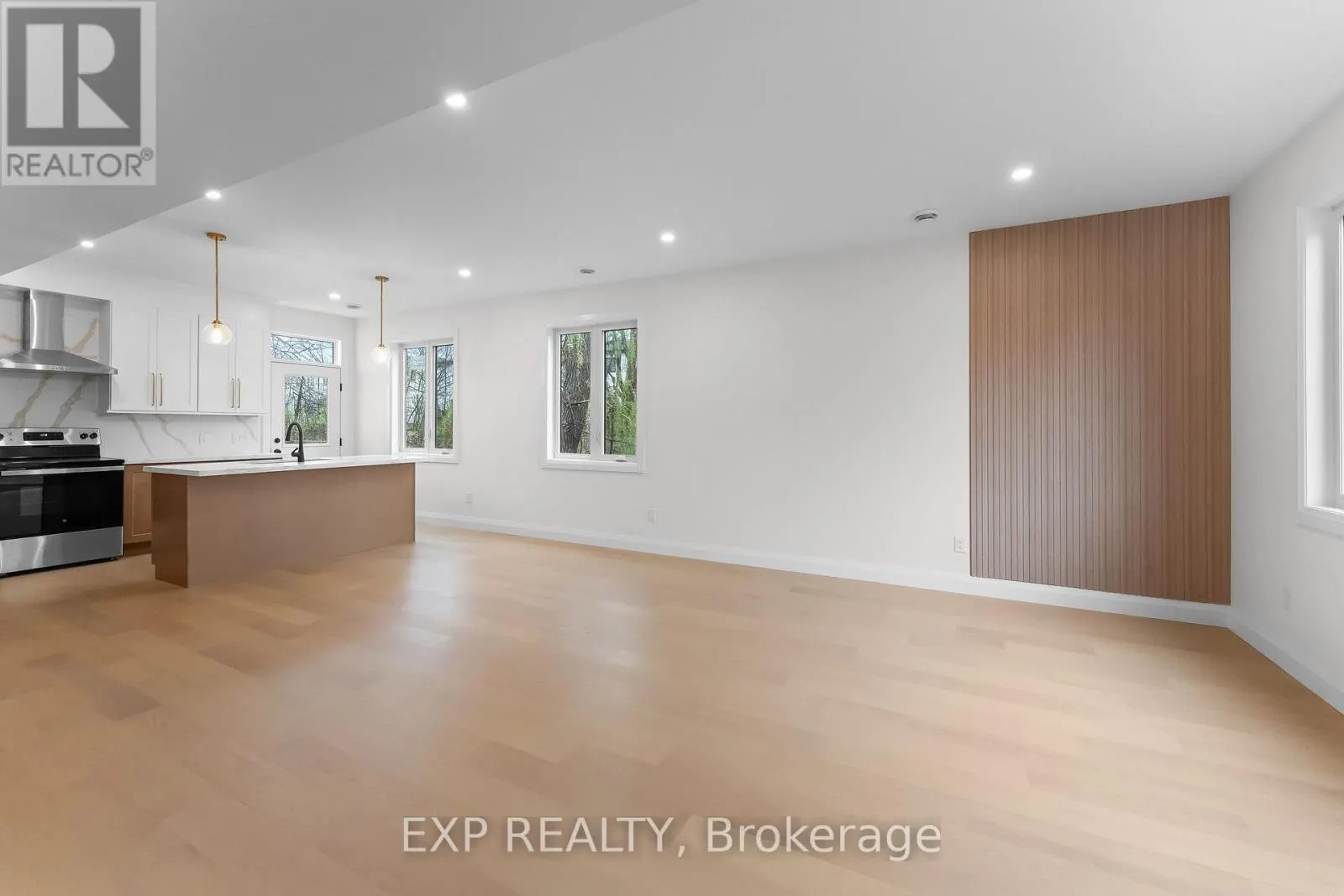 1 - 4271 FIFTH AVENUE #1