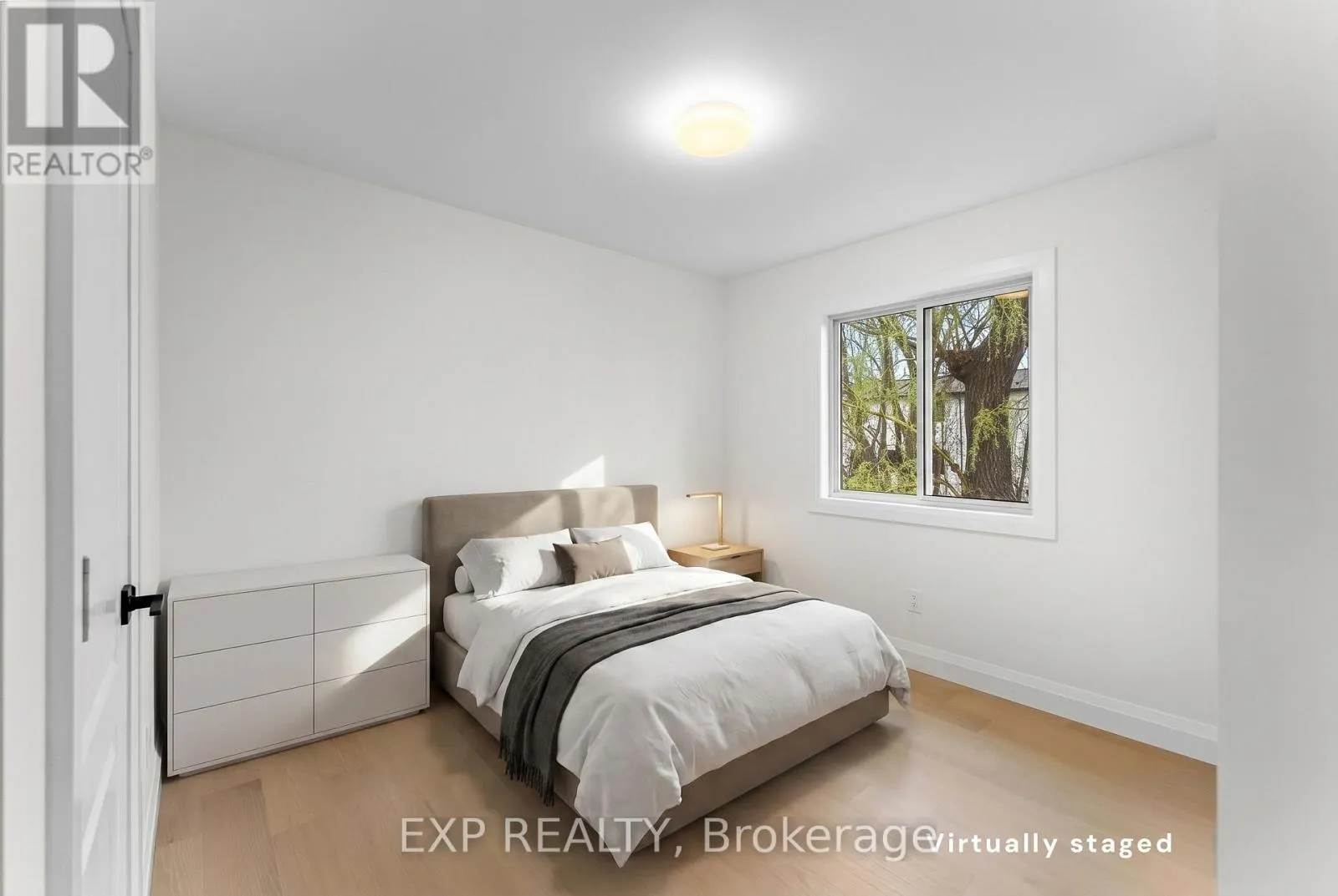 1 - 4271 FIFTH AVENUE #1