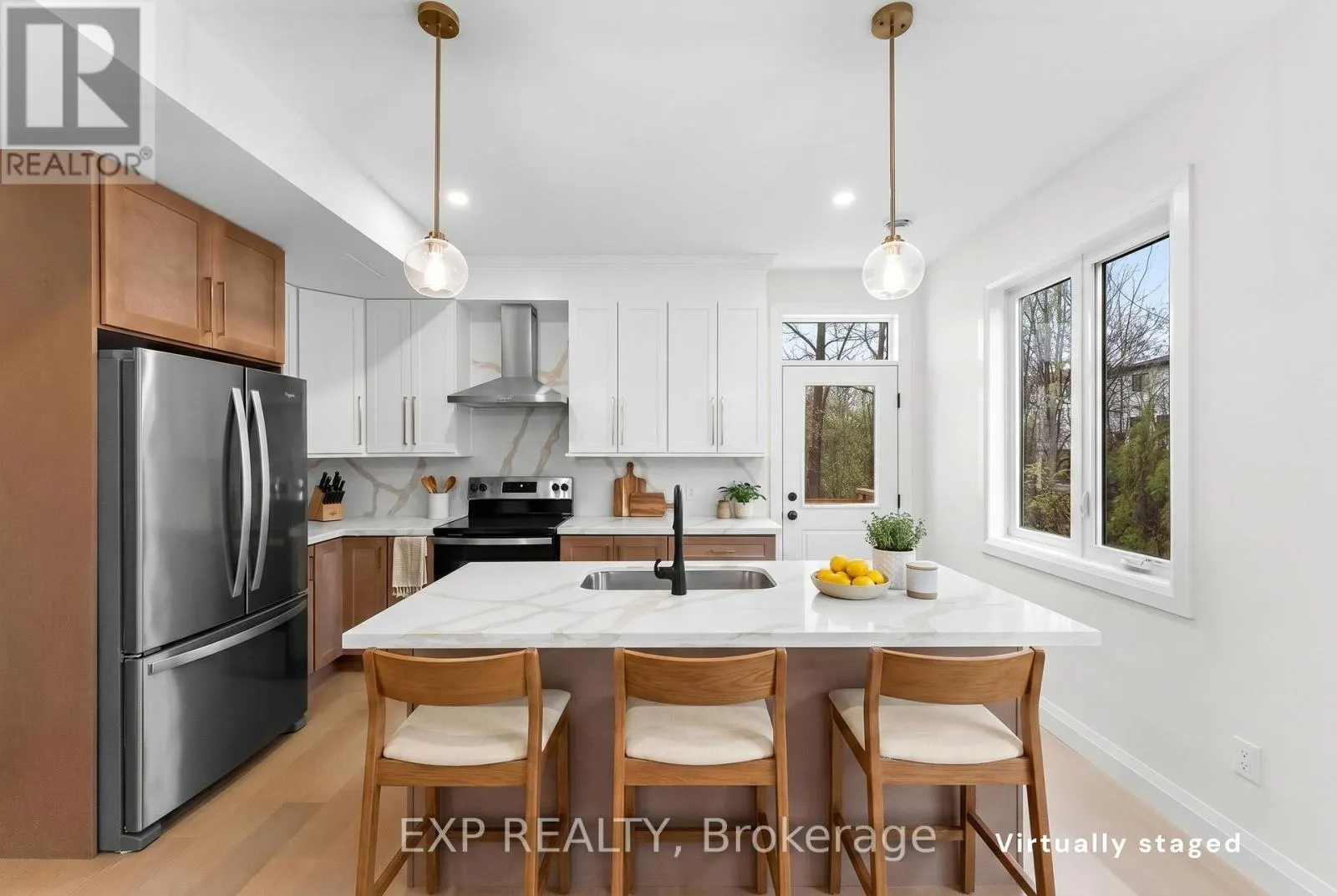 1 - 4271 FIFTH AVENUE #1
