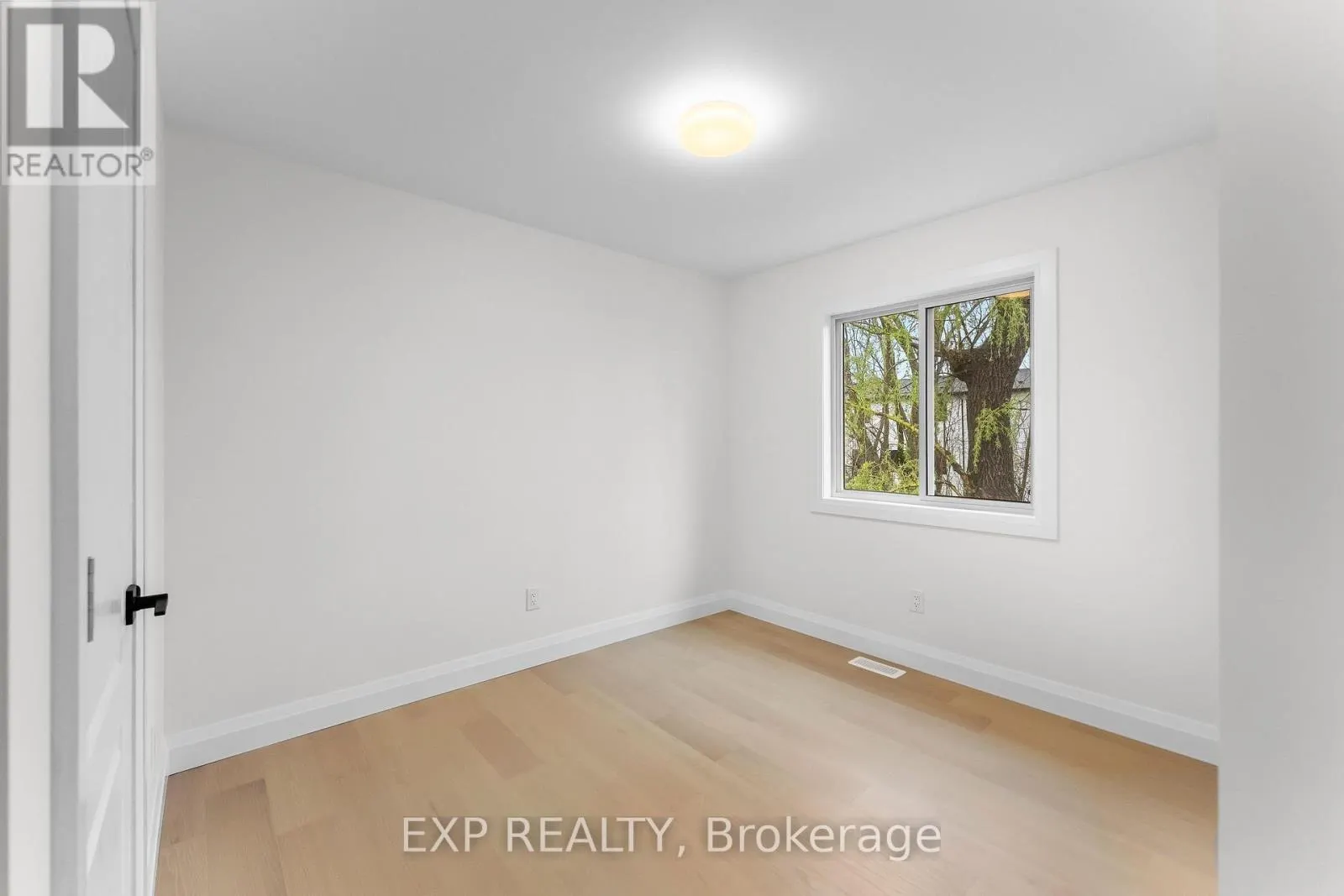 1 - 4271 FIFTH AVENUE #1