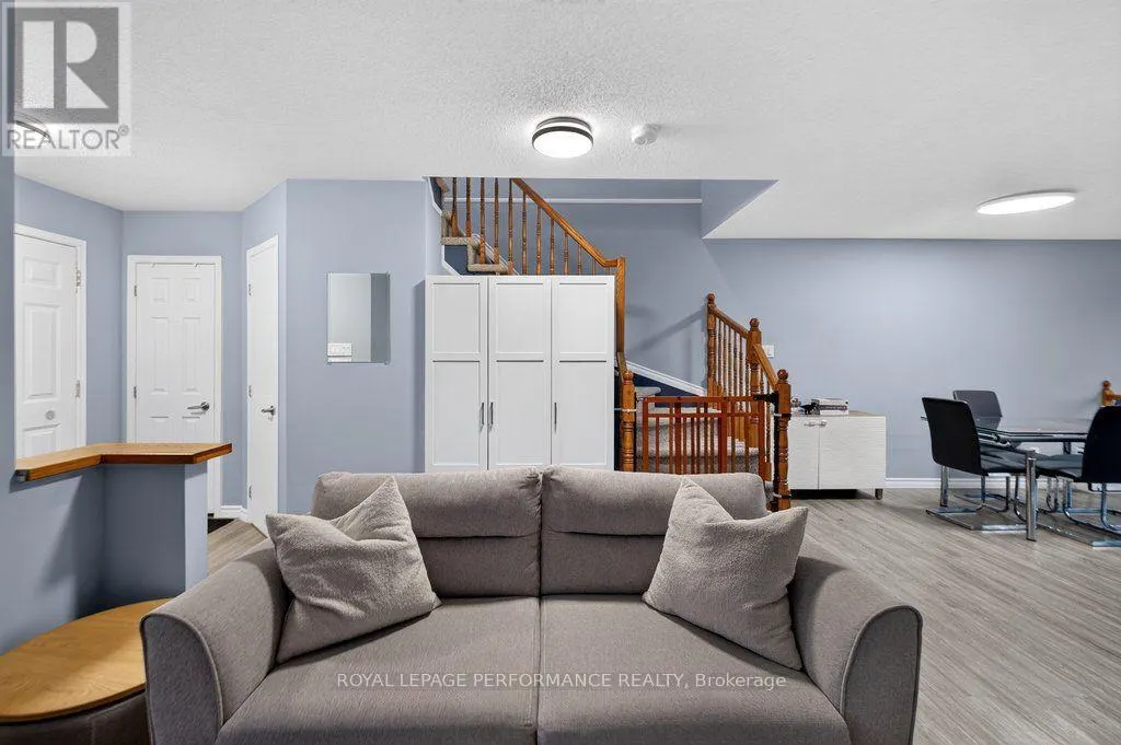 823 NESTING WAY