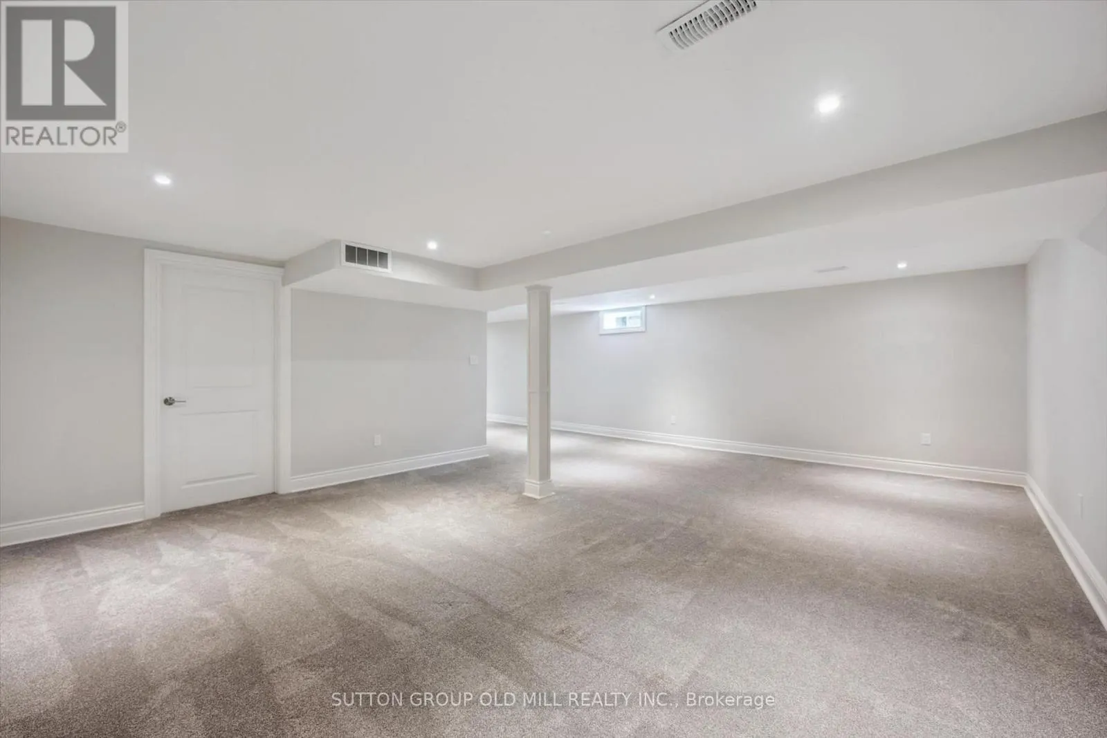 1233 MICHAEL CRESCENT