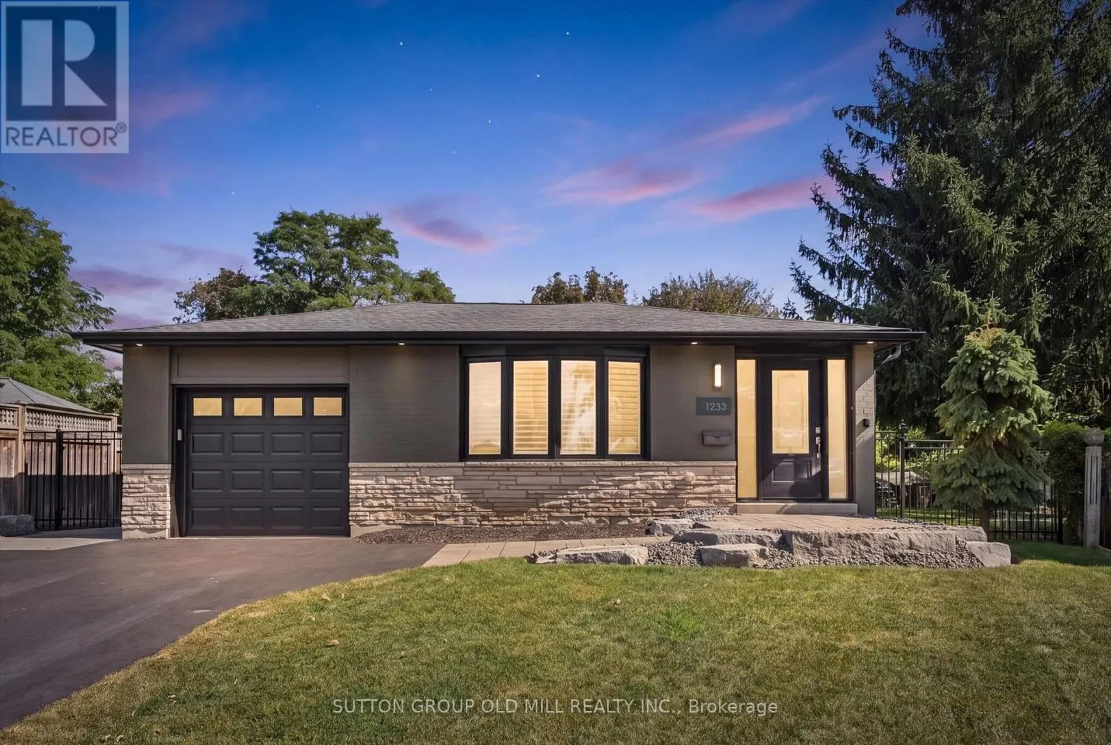 1233 MICHAEL CRESCENT