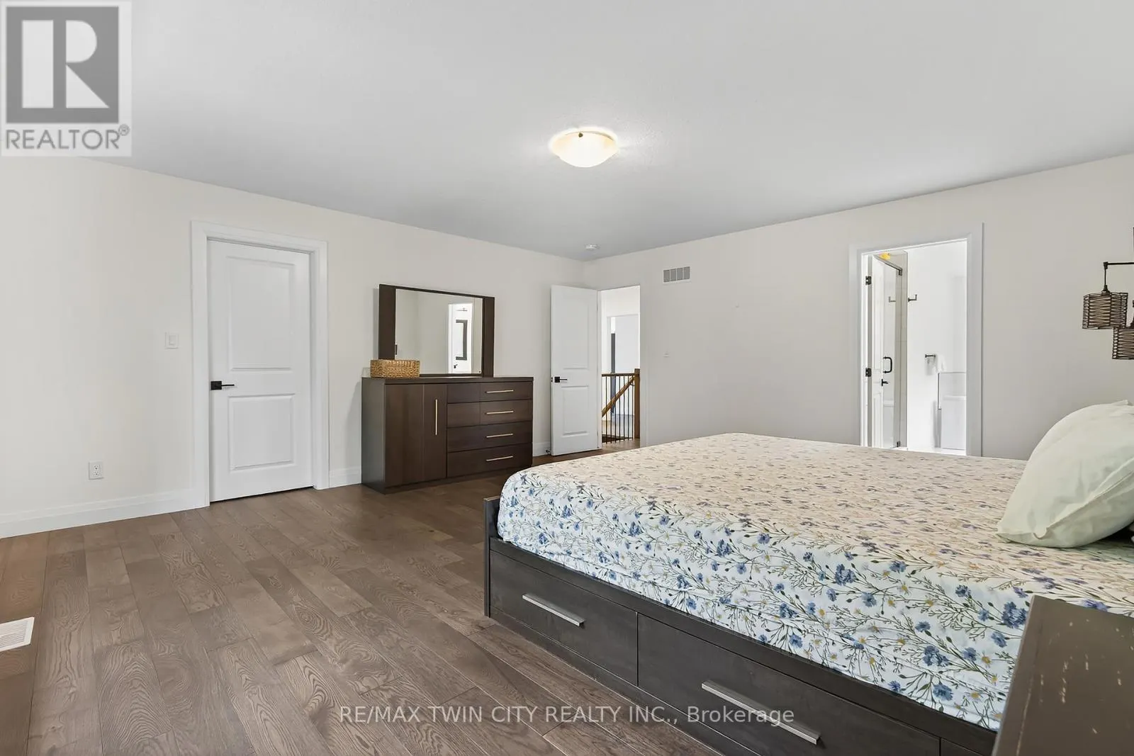 209 JEFFREY PLACE