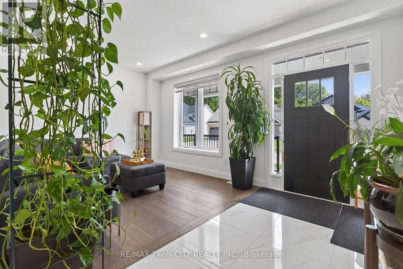 209 JEFFREY PLACE