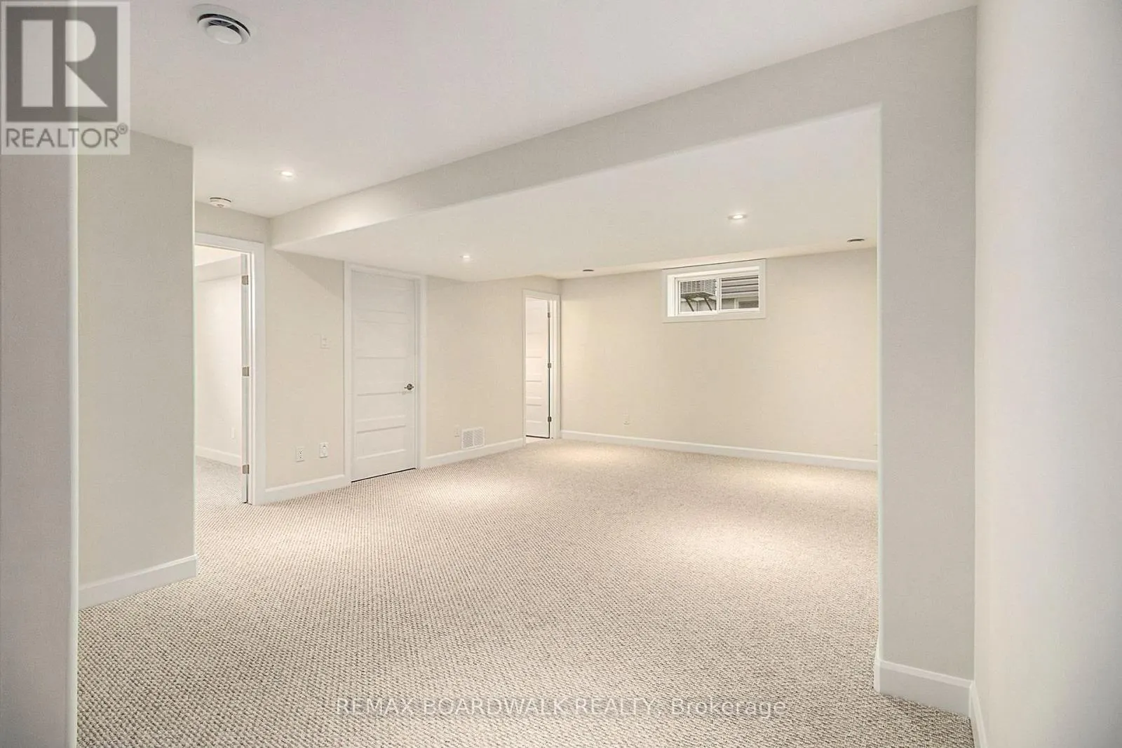 1194 MONTBLANC CRESCENT
