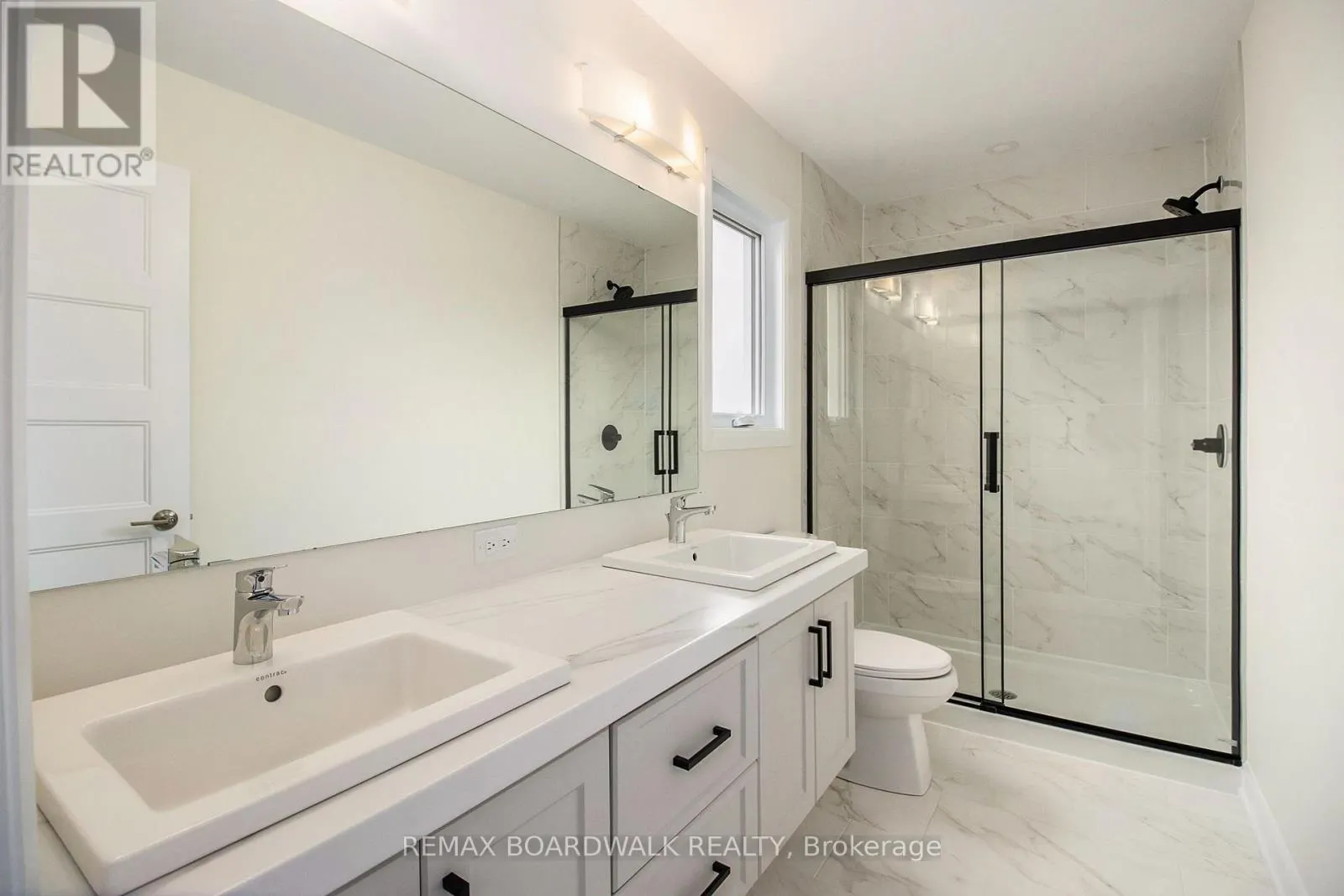 1194 MONTBLANC CRESCENT