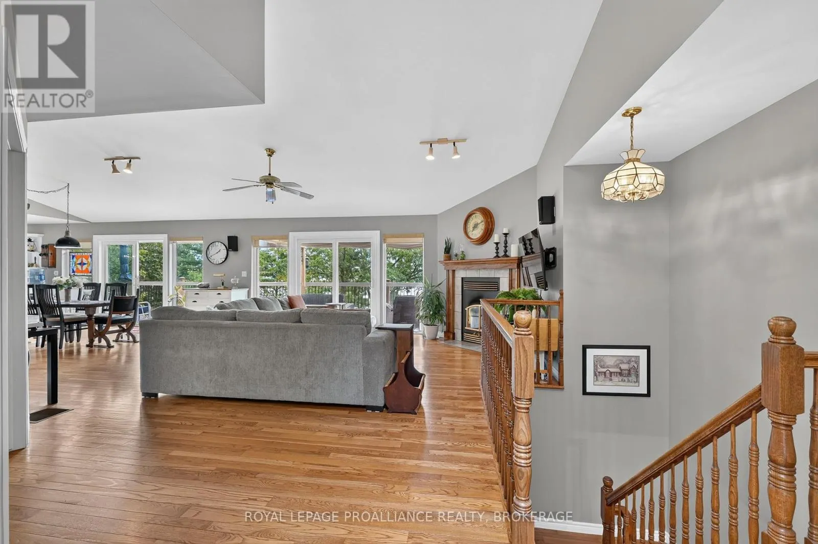 6 VANSTON ROAD