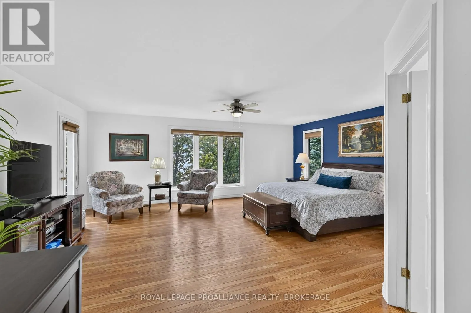 6 VANSTON ROAD