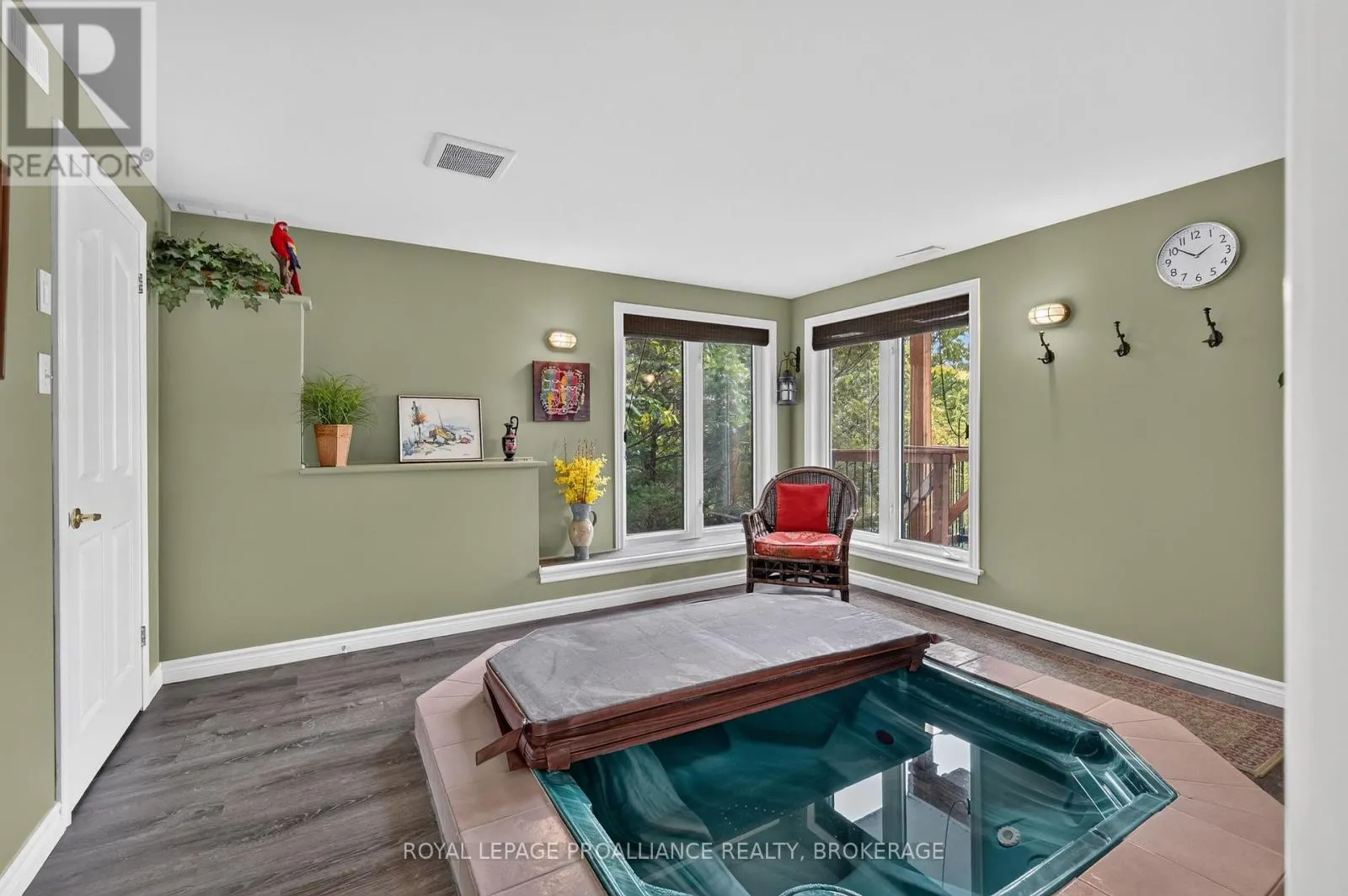 6 VANSTON ROAD