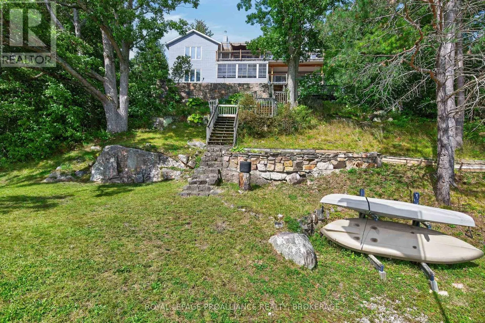 6 VANSTON ROAD