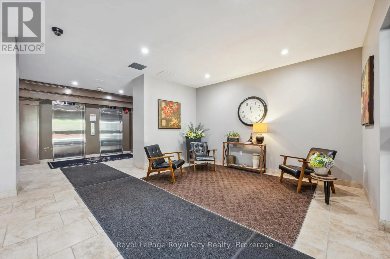 903 - 55 YARMOUTH STREET #903