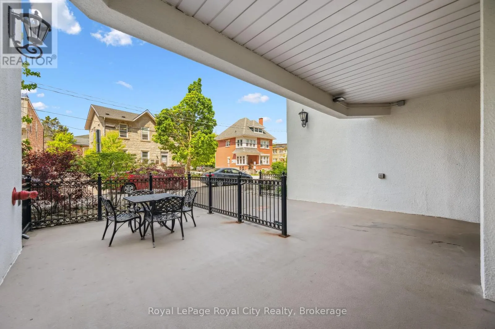 903 - 55 YARMOUTH STREET #903