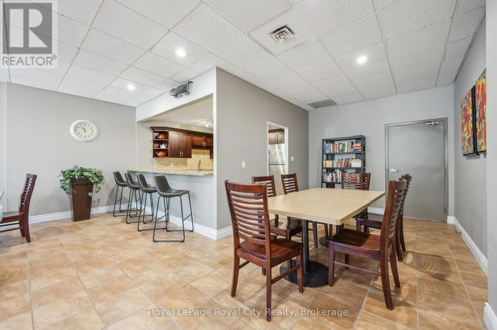 903 - 55 YARMOUTH STREET #903