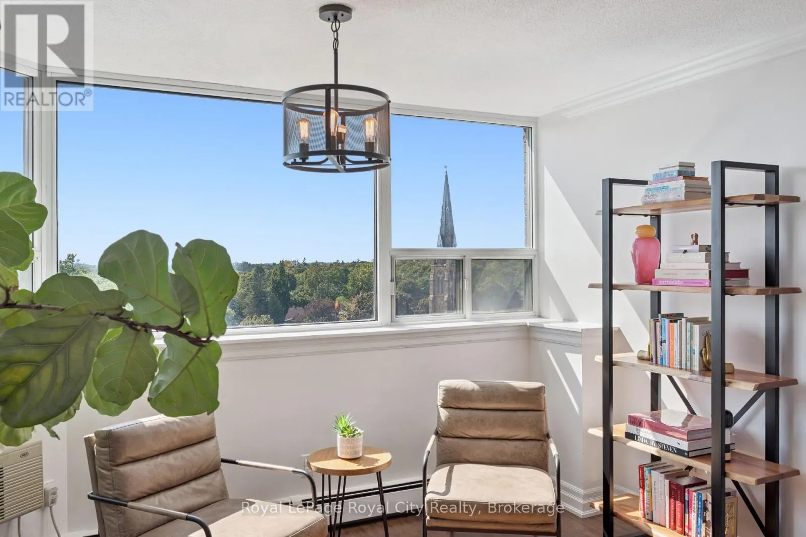 903 - 55 YARMOUTH STREET #903