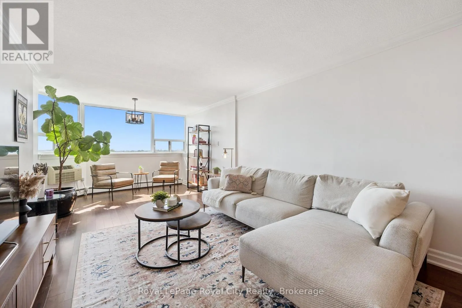 903 - 55 YARMOUTH STREET #903