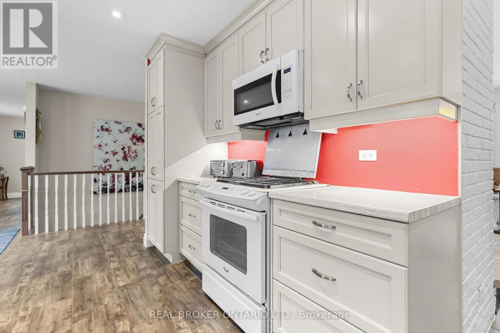 316 CLOTHIER STREET W