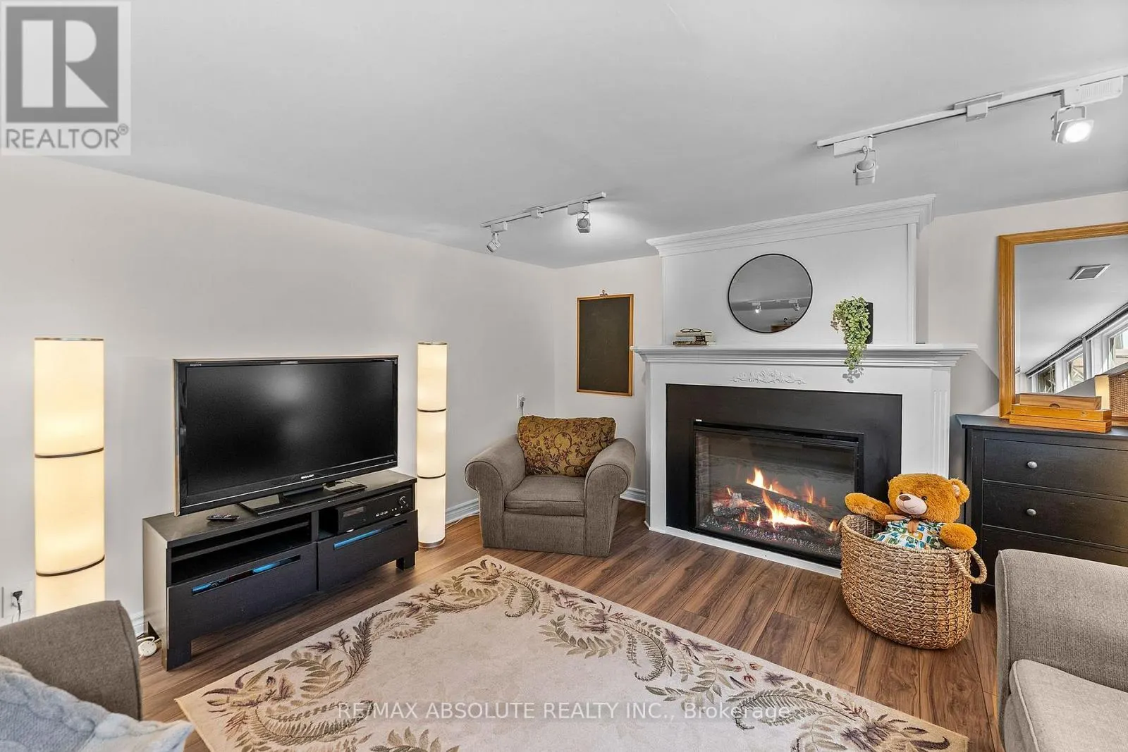 290 HARRINGTON STREET