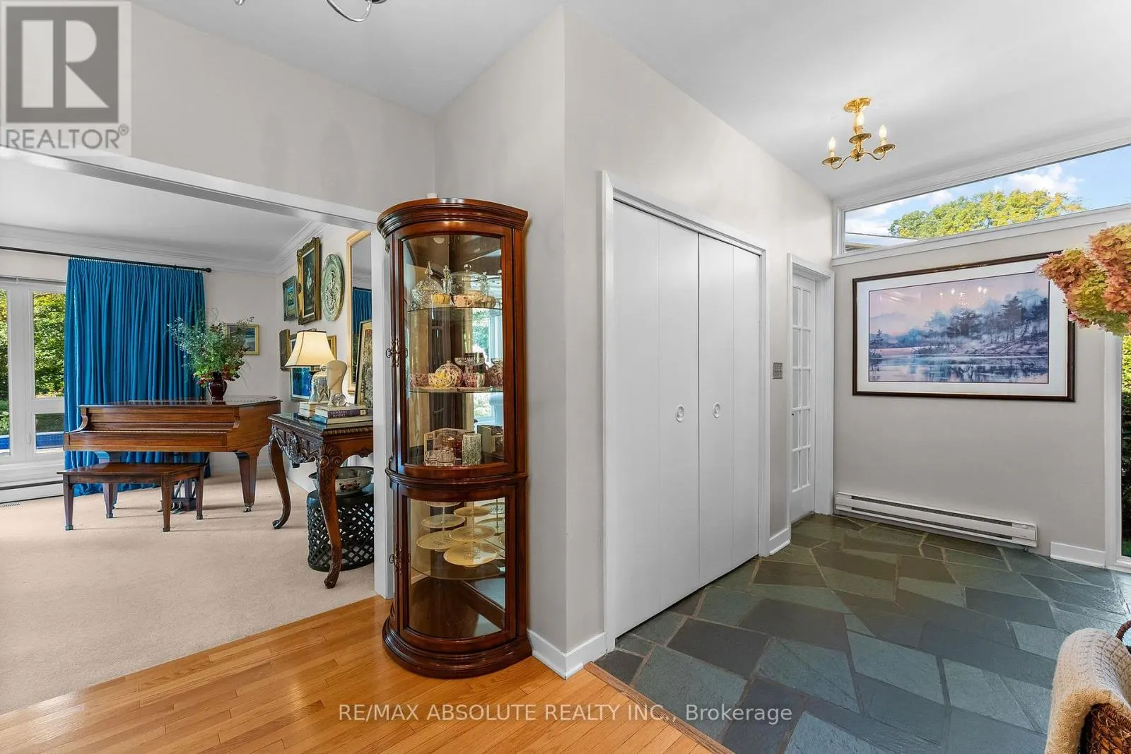 290 HARRINGTON STREET
