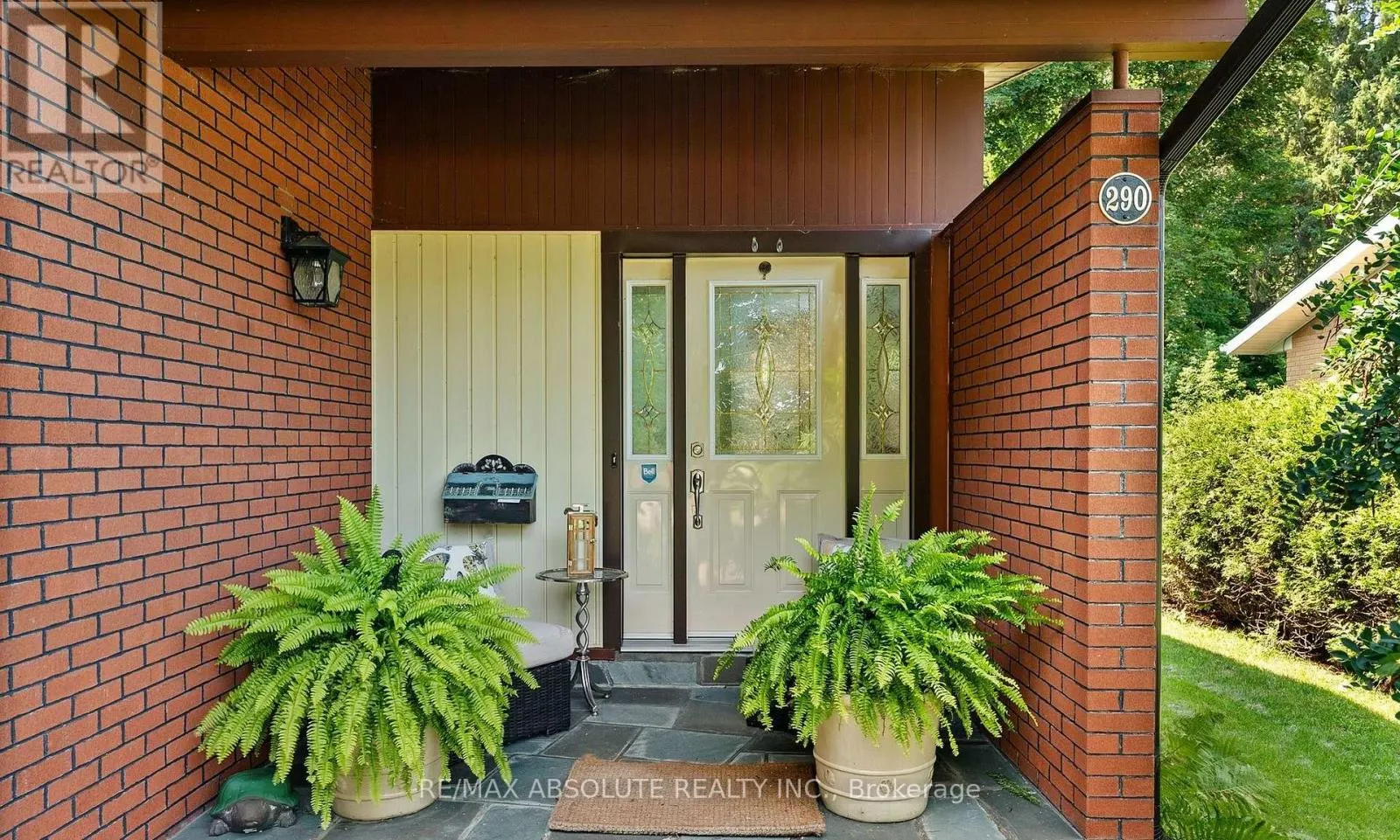 290 HARRINGTON STREET