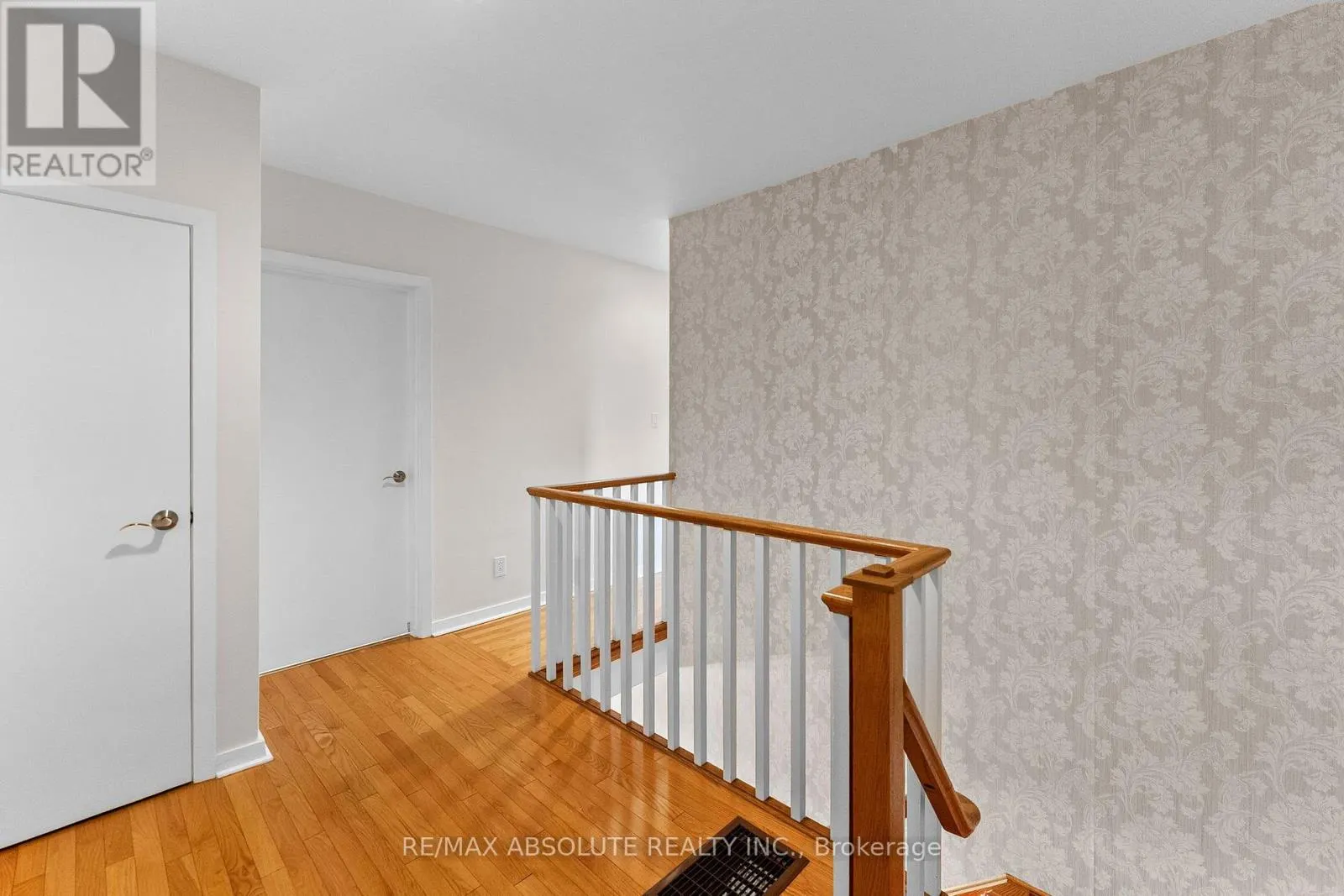 290 HARRINGTON STREET