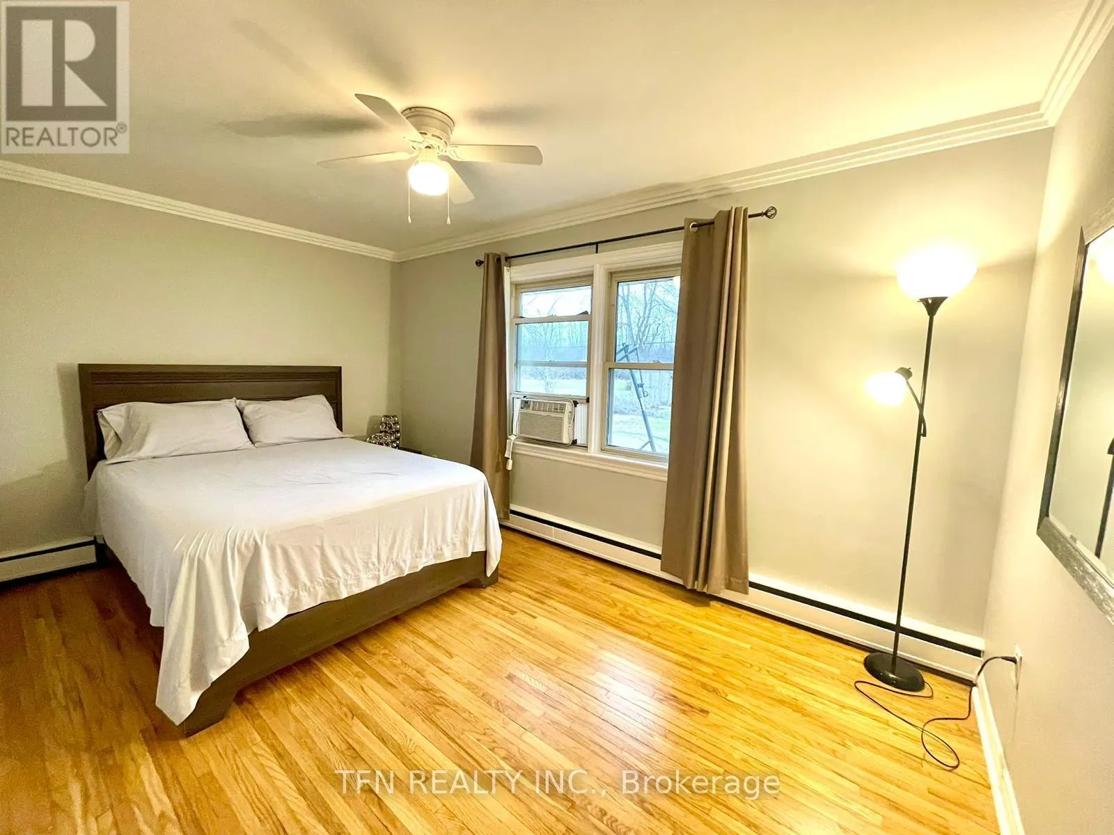 1301 NIAGARA RIVER PARKWAY