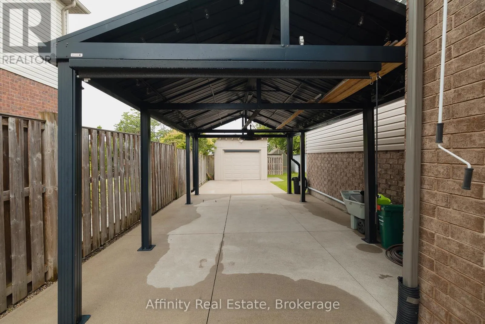 26 WELSTEAD DRIVE