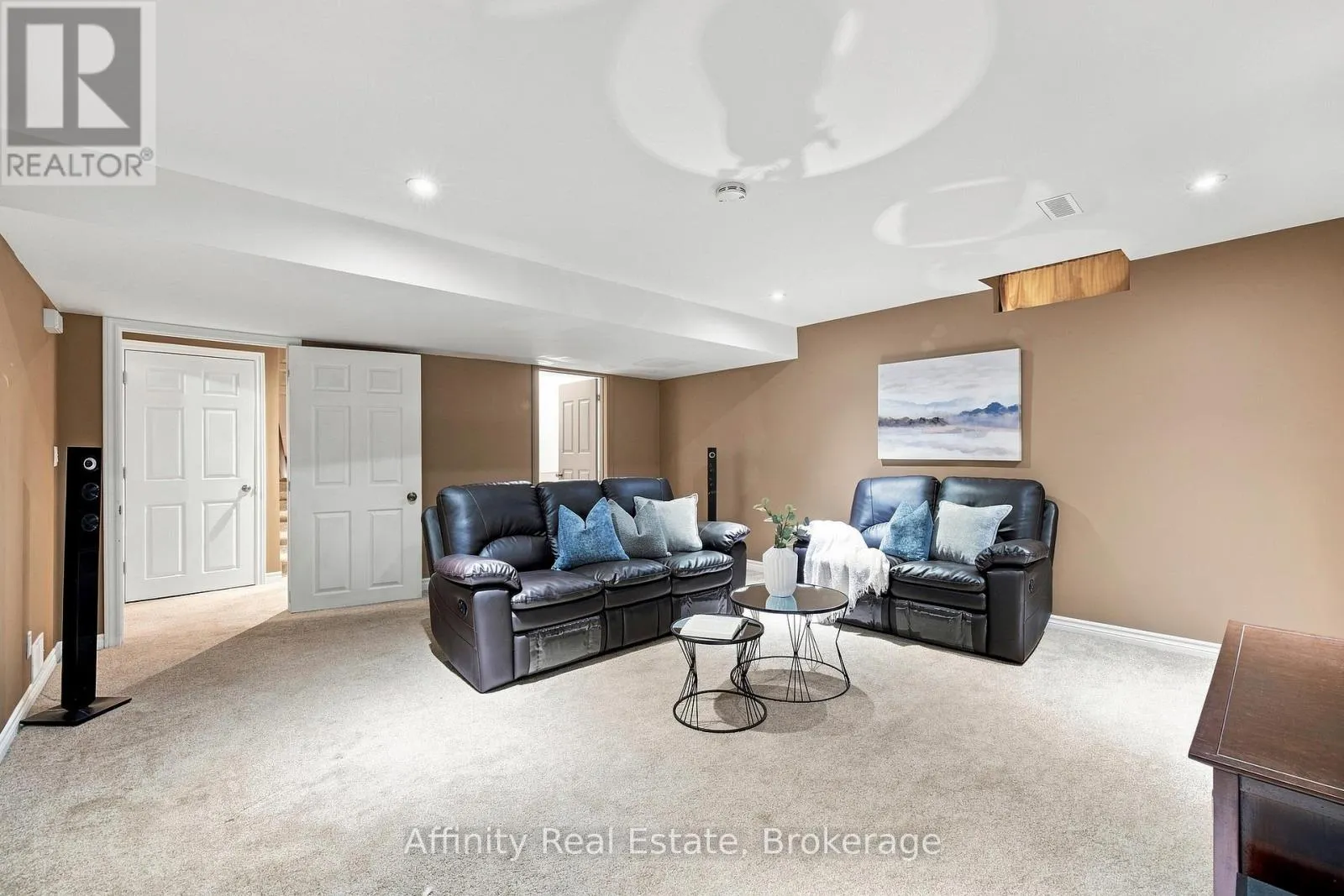 26 WELSTEAD DRIVE